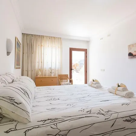 Tauro Topaz Villa *