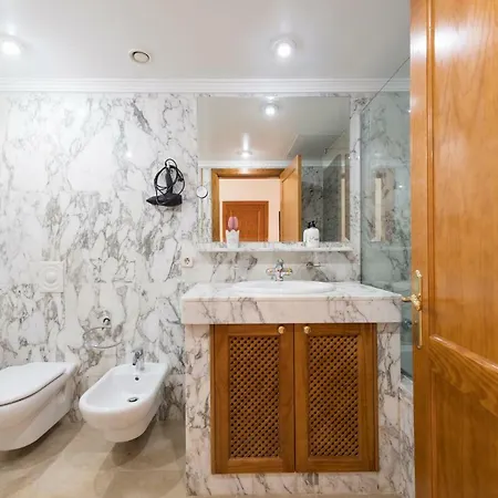 Tauro Topaz Villa *