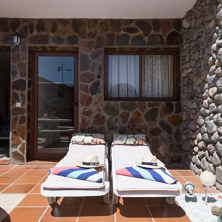 Villa Tauro Topaz *
