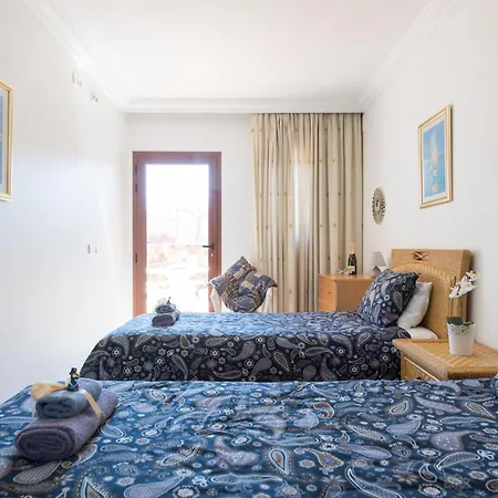 Villa Tauro Topaz
